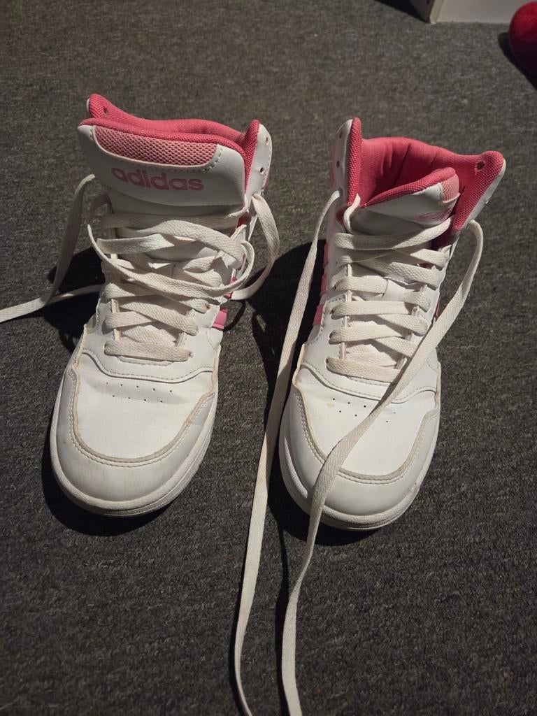 Adidas sneakers maat 38 - Wit met roze accenten, Kleding | Dames, Schoenen, Adidas, Wit, Ophalen of Verzenden, Sneakers of Gympen