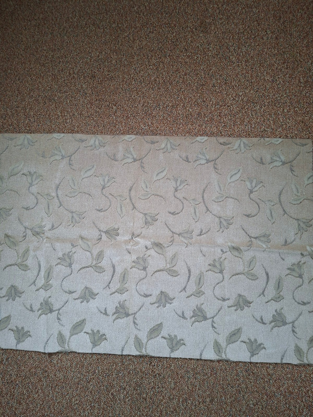Meubelstof wol 80x 51 cm., Hobby en Vrije tijd, Stoffen en Lappen, Wol, Nieuw, Ophalen of Verzenden, 30 tot 120 cm