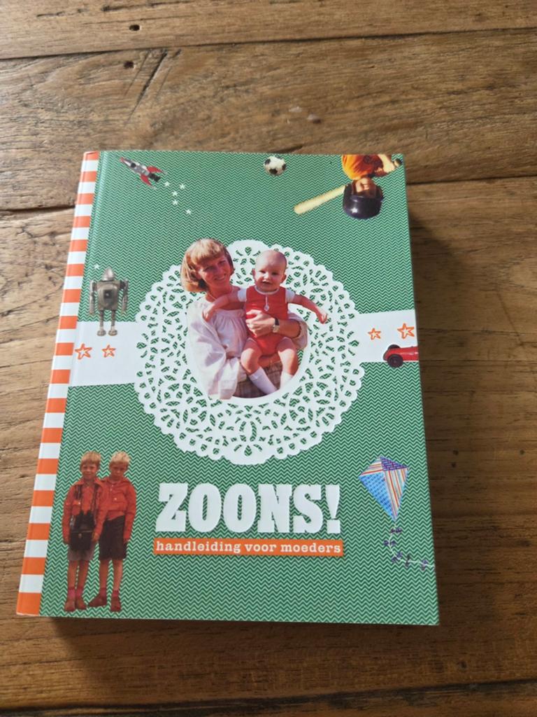 Gerard Janssen - Zoons!, Ophalen of Verzenden, Zo goed als nieuw, Gerard Janssen