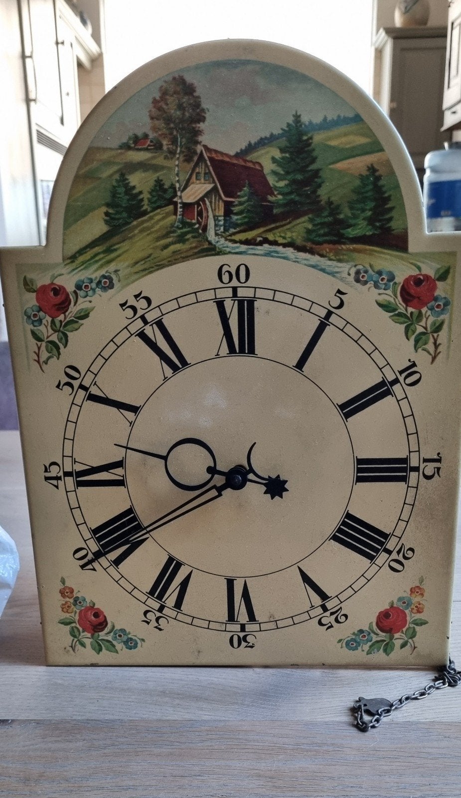 schwarzwalder klok, Ophalen