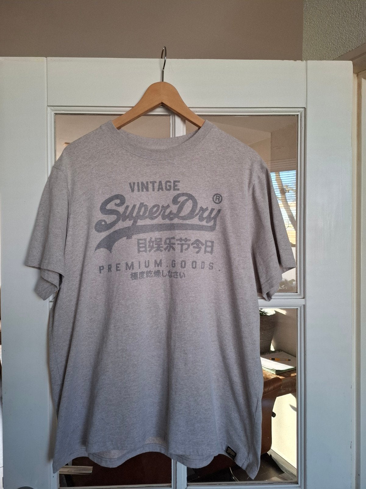 Nieuw Superdry shirt 2xl., Kleding | Heren, T-shirts, Beige, Nieuw, Overige maten, Ophalen of Verzenden