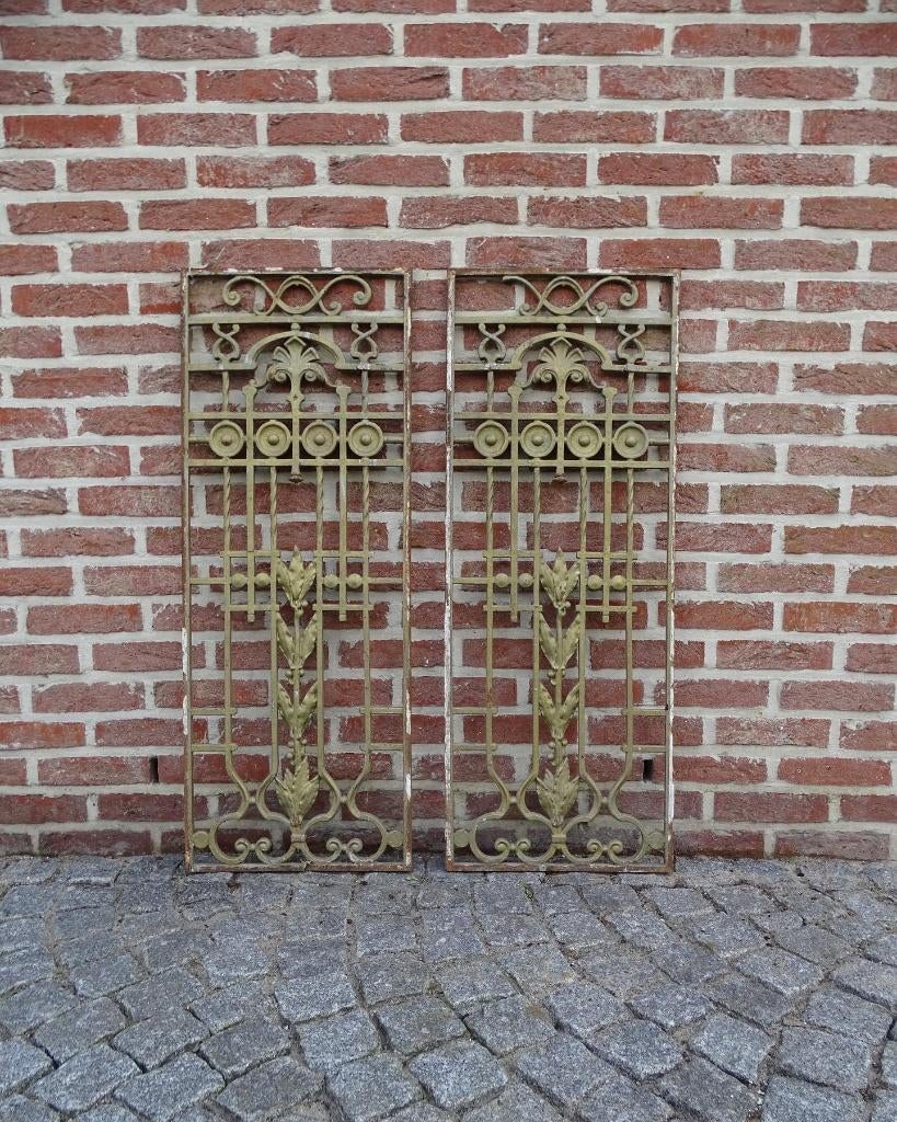 Gietijzeren ornamenten 2 stuks, Ophalen