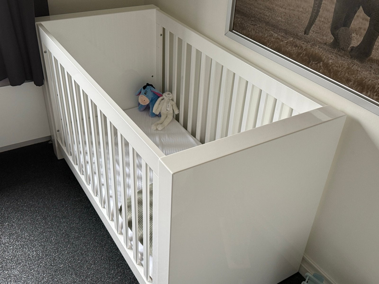 Wit babybedje met commode - Zo goed als nieuw, Ophalen, 70 tot 85 cm, 140 tot 160 cm, Zo goed als nieuw