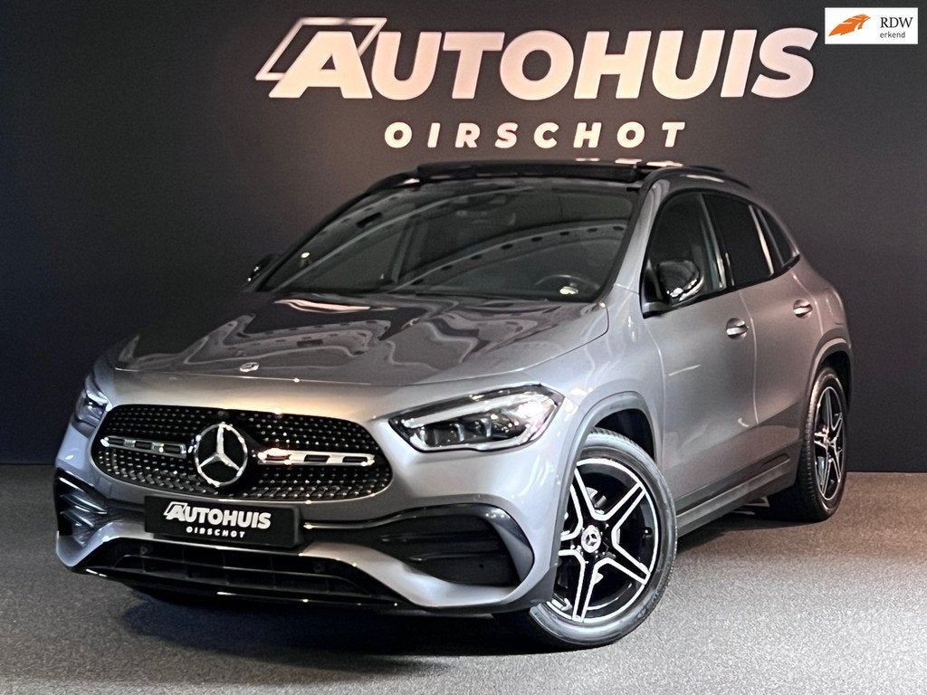 Mercedes-Benz GLA-klasse 200 Business Solution AMG Pano/Memo, Auto's, Mercedes-Benz, 4 cilinders, 163 pk, Origineel Nederlands
