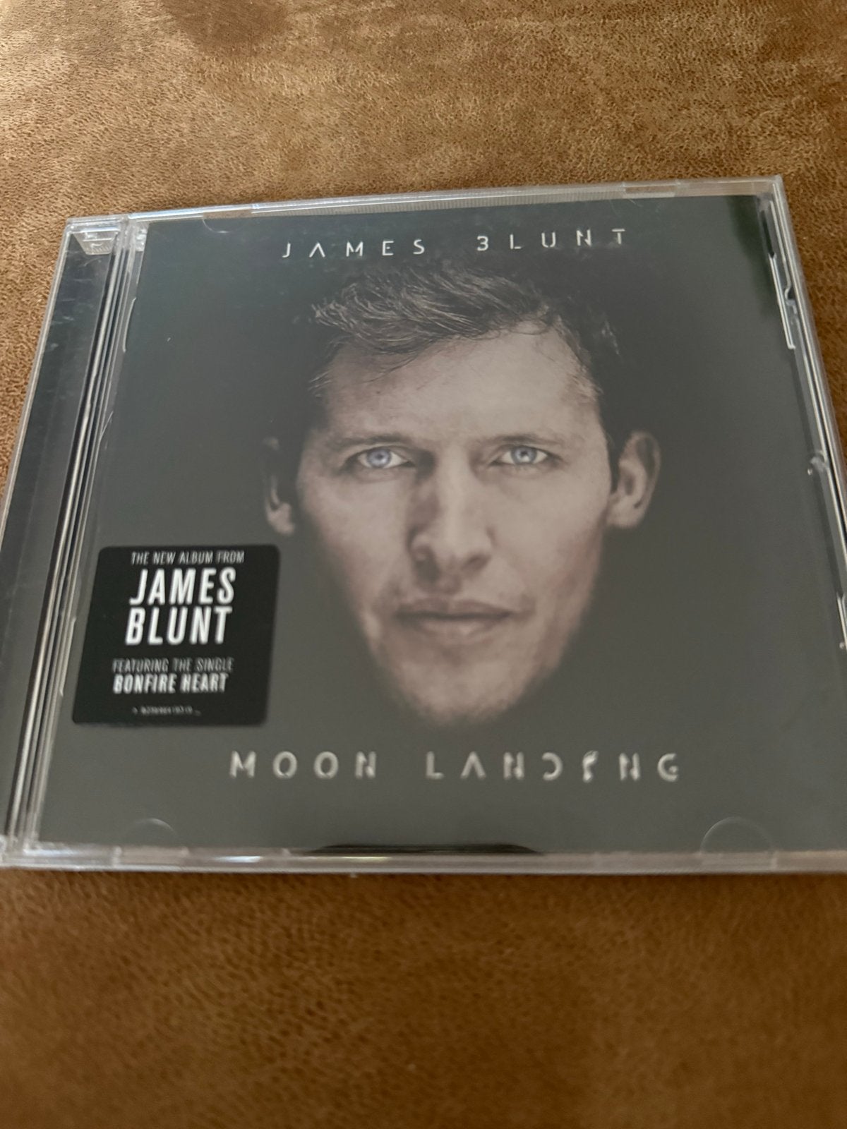 James Blunt - Moon Landing CD, Pop, Ophalen of Verzenden, Zo goed als nieuw, Inclusief doosje
