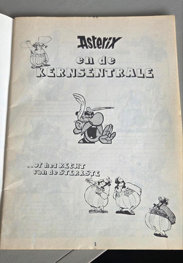 Asterix en Obelix in zwart wit, jaartal onbekend, Eén stripboek, Ophalen of Verzenden, Zo goed als nieuw
