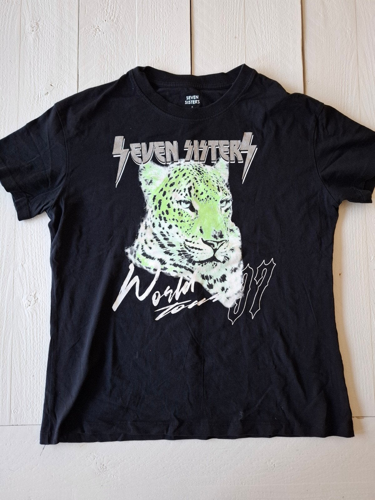 Seven Sisters World Tour T-shirt met panter maat S, Maat 38/40 (M), Zwart, Ophalen of Verzenden, Zo goed als nieuw