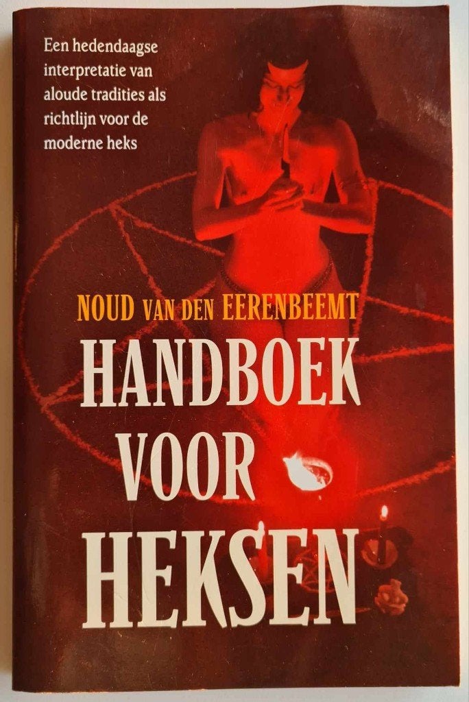 Handboek voor Heksen, Noud van den Eerenbeemt, Boeken, Ophalen of Verzenden, Zo goed als nieuw, Spiritualiteit algemeen, Instructieboek
