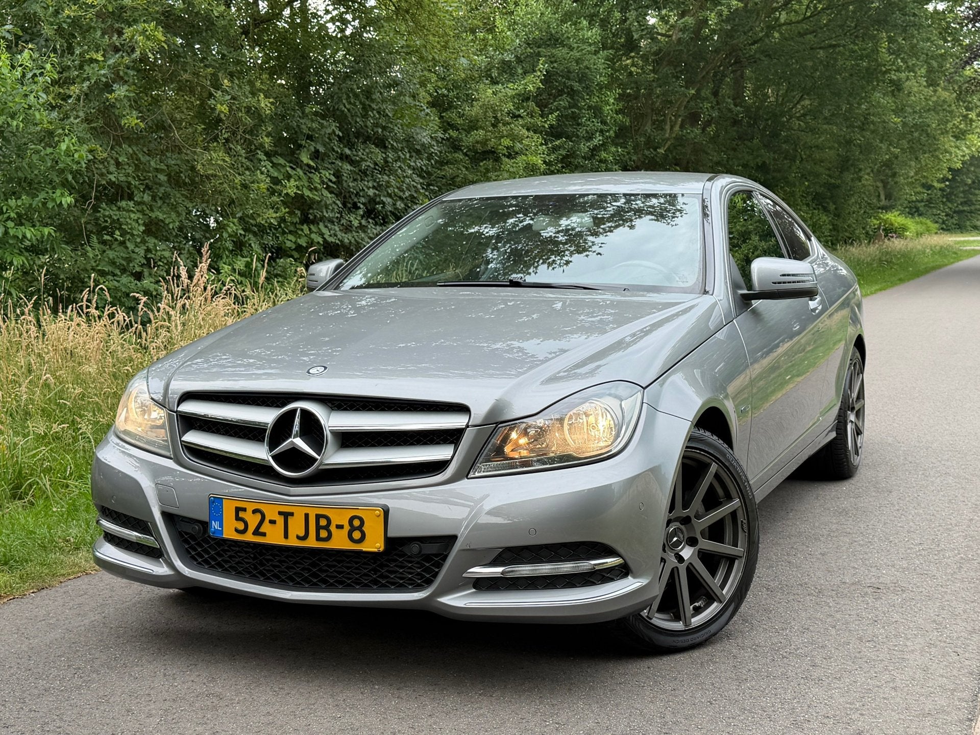 Mercedes-Benz C-klasse Coupé 180 | ''97.000 KM + Orgineel N, Auto's, Lichtsensor, Euro 5, Zwart, 4 stoelen