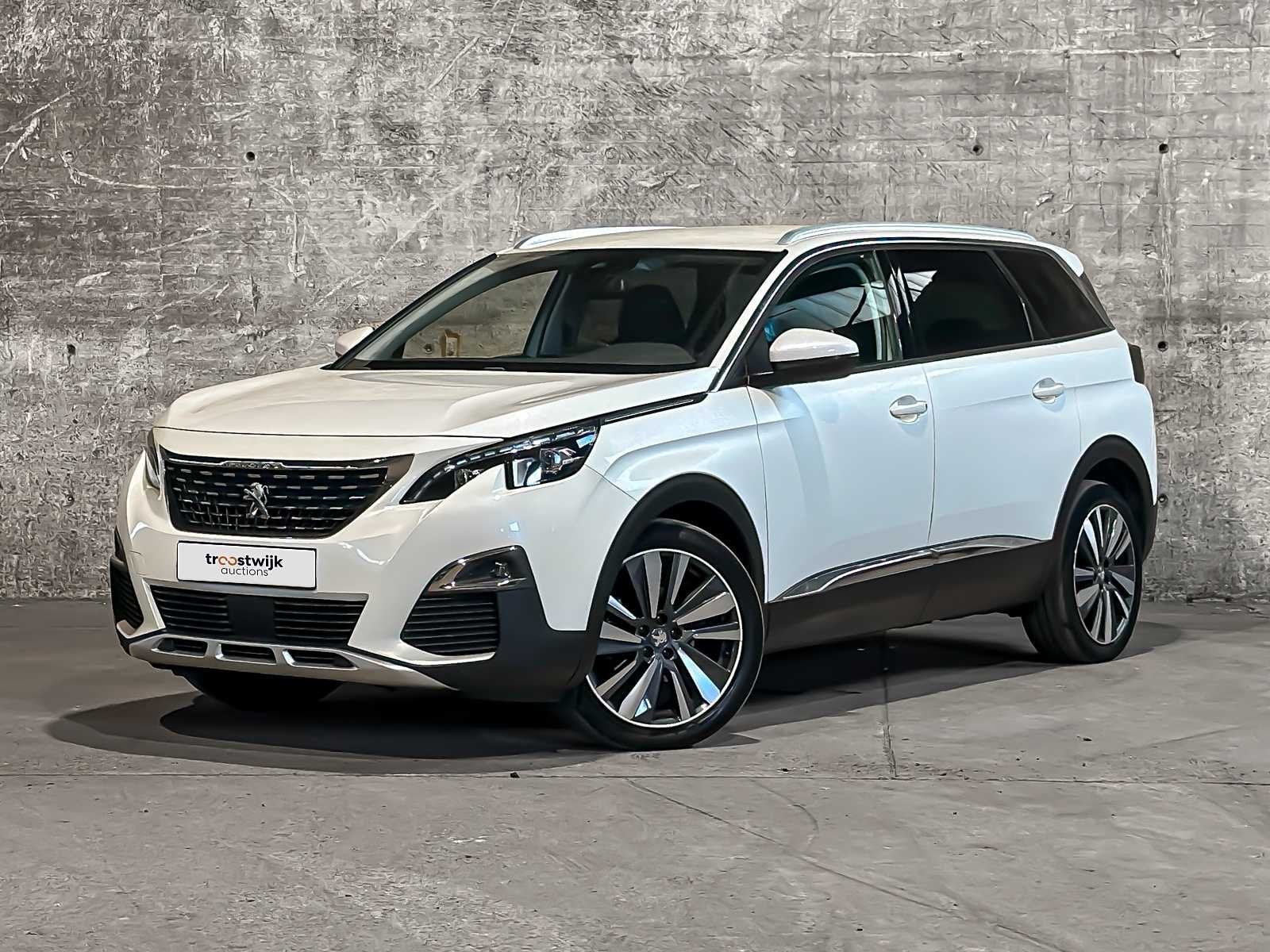 Peugeot 5008 1.2 PureTech Blue Lease Premium Avantage 131pk, Gebruikt, Euro 6, 1199 cc, 7 stoelen