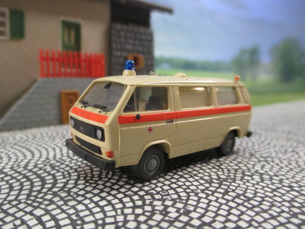 Volkswagen Transporter T3 Bus Roco Ambulance, Ophalen of Verzenden, Gebruikt, Bus of Vrachtwagen, Roco