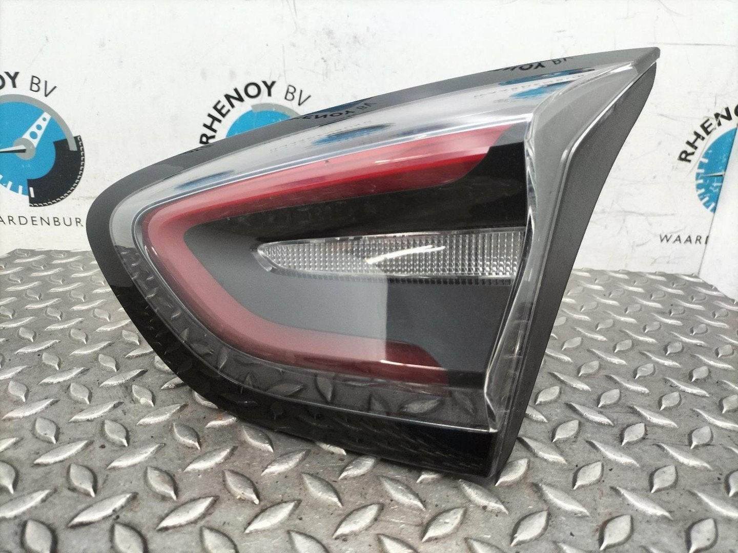 FORD PUMA TITANIUM ACHTERLICHT R 2022, Ophalen of Verzenden, Gebruikt, Stiba lid