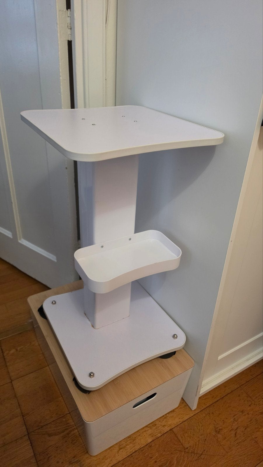 Schoonheidssalon trolley met loeplamp, Hobby en Vrije tijd, Ophalen