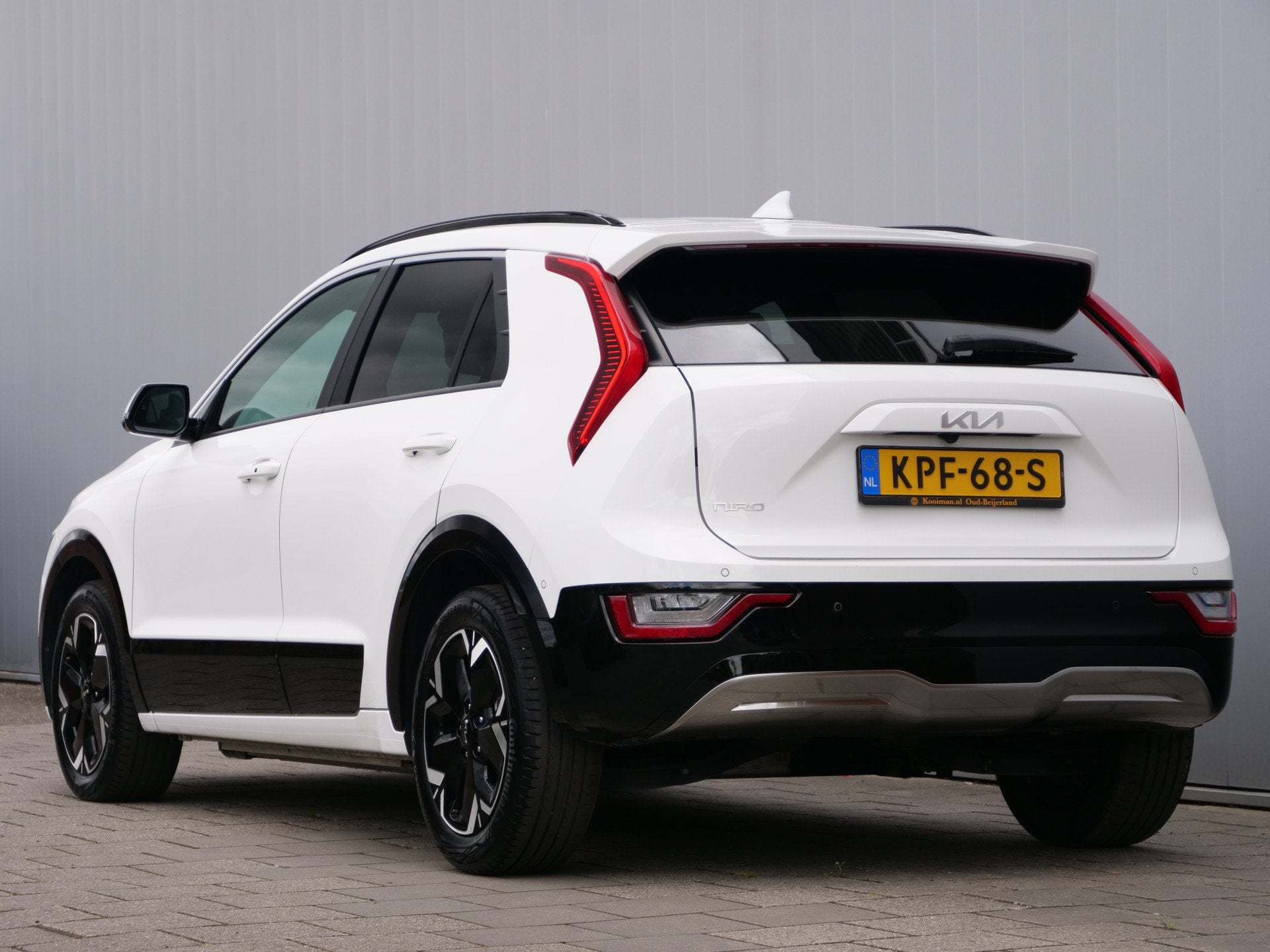 Kia Niro EV DynamicLine 64.8 kWh 204 Pk Automaat Navi / DAB, Auto's, Kia, Automatische klimaatregeling, 1657 kg, Wit, Leder