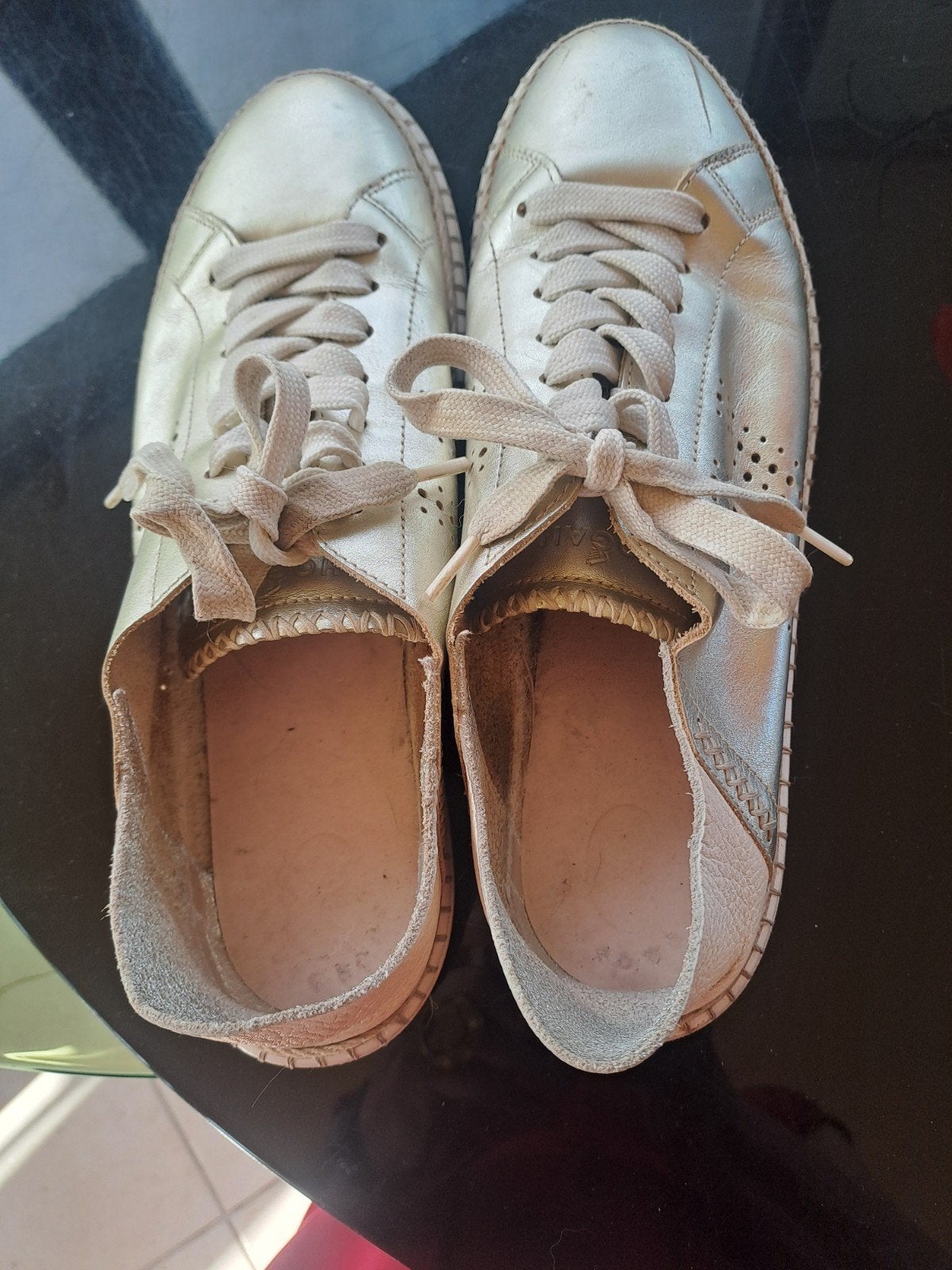 Originele goudkleurige HOGAN sneakers, maat 40, Kleding | Dames, Overige kleuren, Sneakers of Gympen, Gedragen, HOGAN