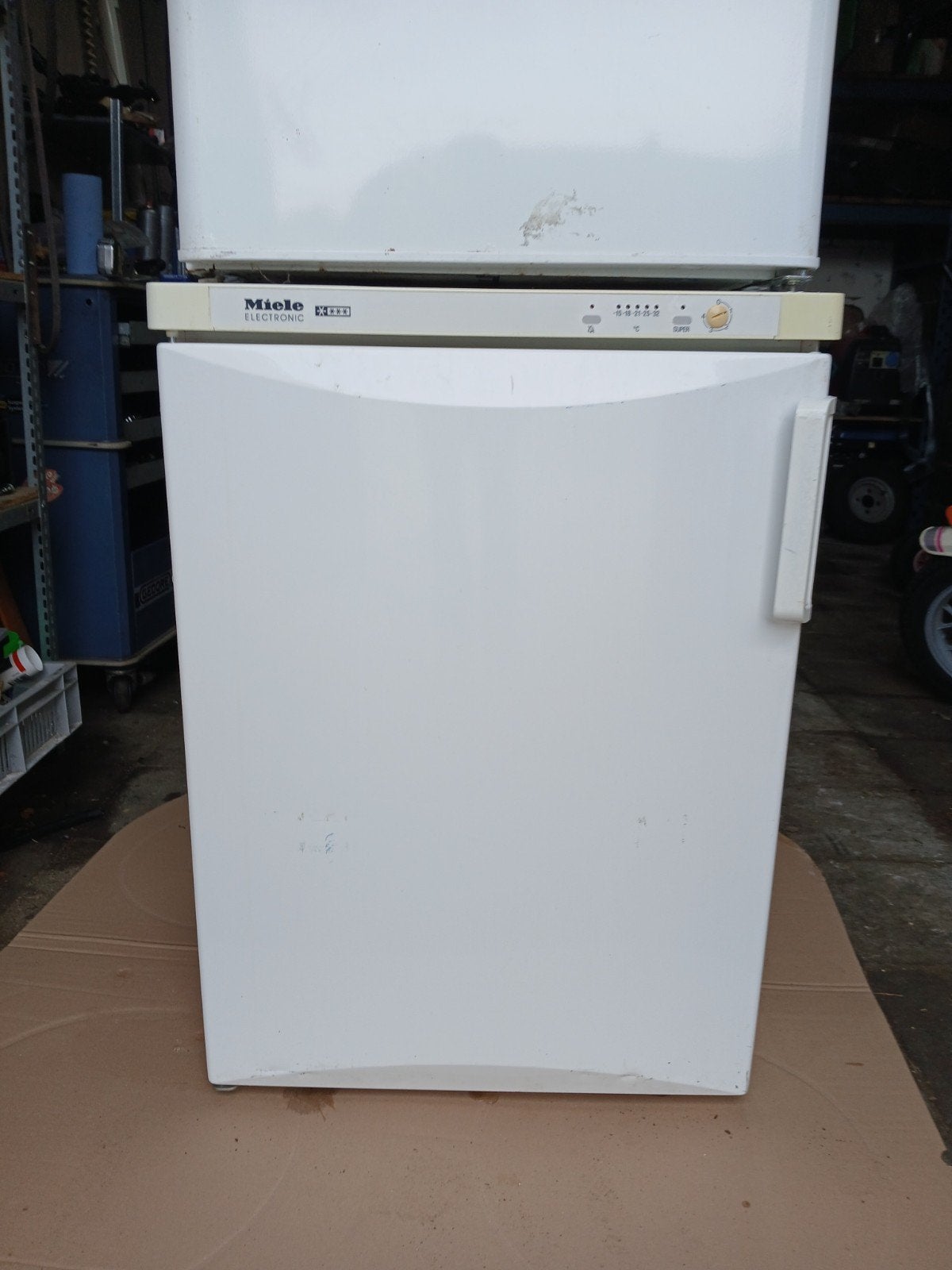 Miele vrieskast, Gebruikt, Minder dan 85 cm, Ophalen, Vrieskast