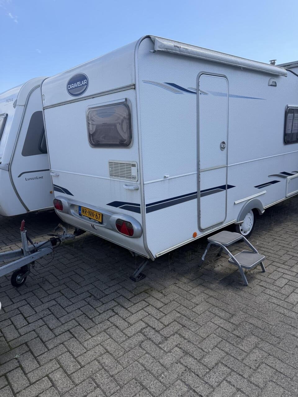 CARAVELAIR ANTARES 400 LUIFEL + VASTBED + LICHTGEWICHT, Bedrijf, 750 - 1000 kg, 5 tot 6 meter, Caravelair