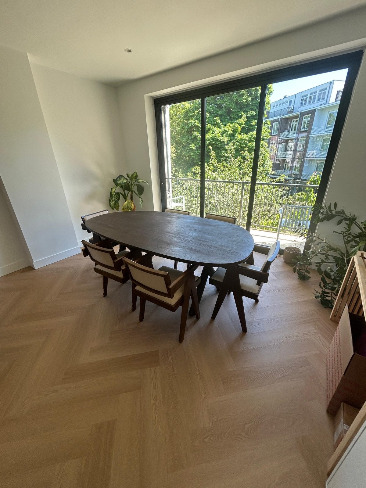 Eetkamerset massief eiken - kiezel tafel met 6x pierre stoel, Ophalen of Verzenden, Rechthoekig, 200 cm of meer, 50 tot 100 cm