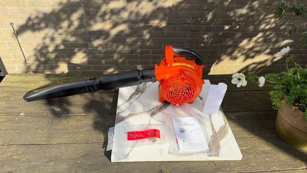 Nieuwe Benzine Bladblazer - Krachtig en Handig, Ophalen of Verzenden, Nieuw, Benzine, Handgedragen