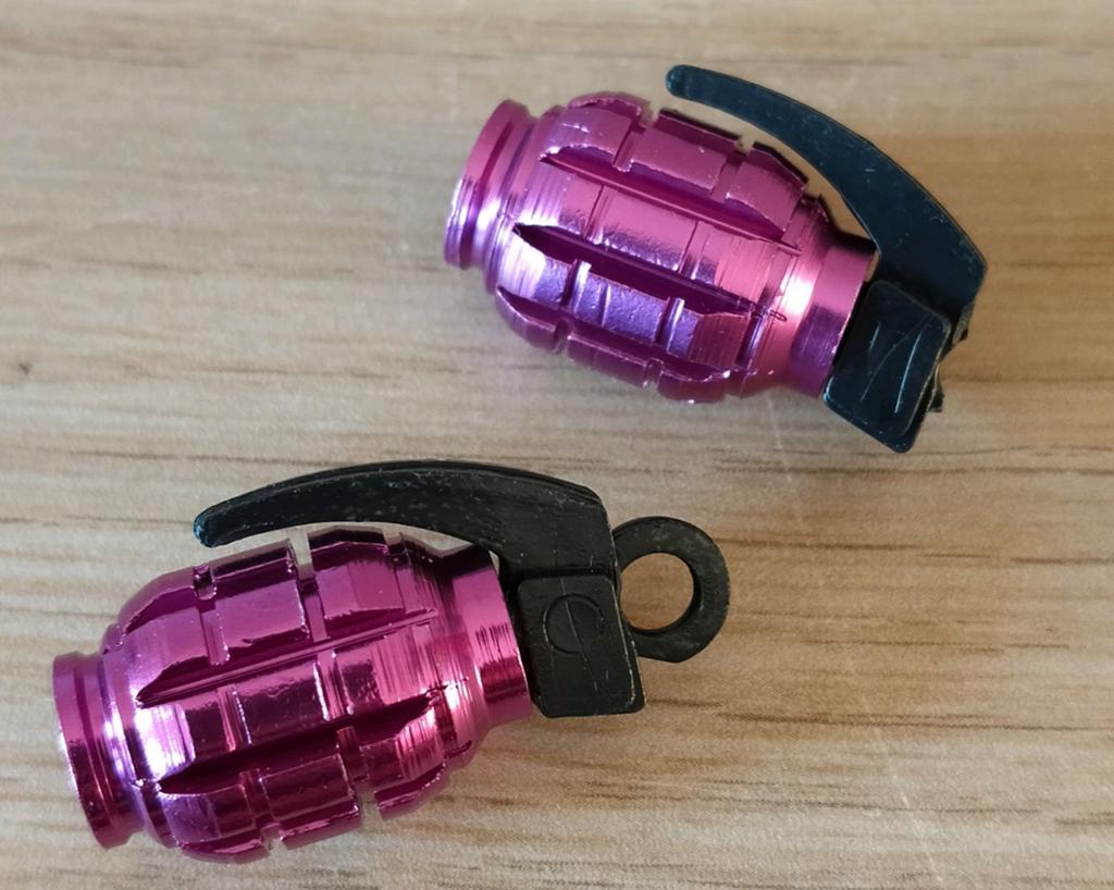 ROZE HANDGRANAAT VENTIEL DOPJES, Fietsen en Brommers, Verzenden, Gebruikt