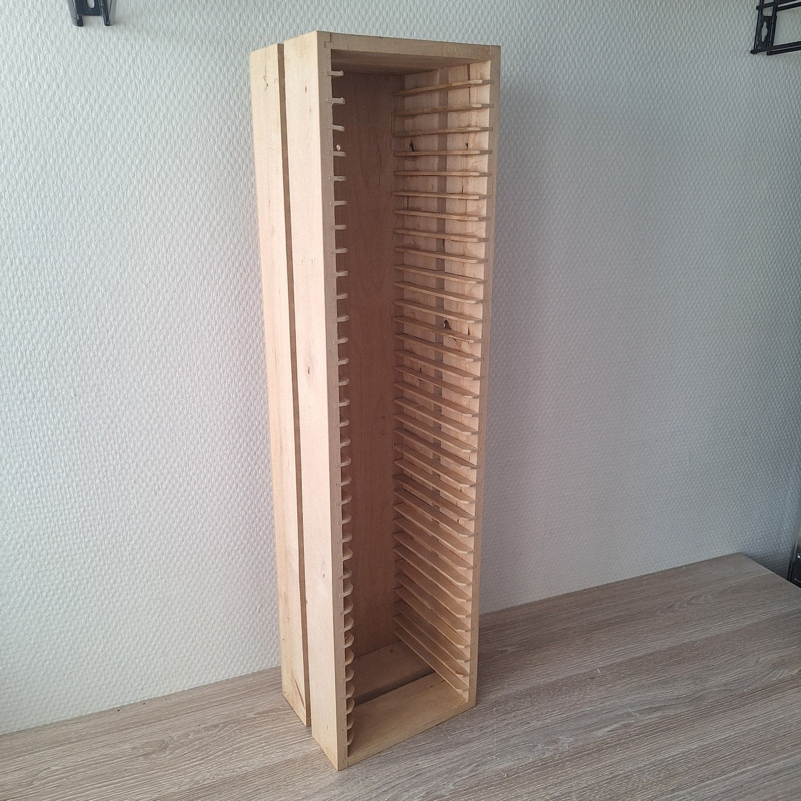 Vintage Ikea CD rek hout Ikea Boalt 59x15x12 cm, Huis en Inrichting, Woonaccessoires | Cd- en Dvd-rekken, Ophalen of Verzenden