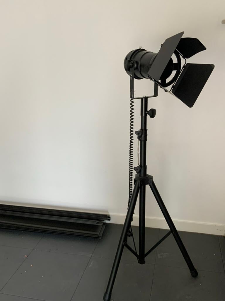 2x Professionele Studio Lampen met Statief - Zo goed als nie, Ophalen, Zo goed als nieuw
