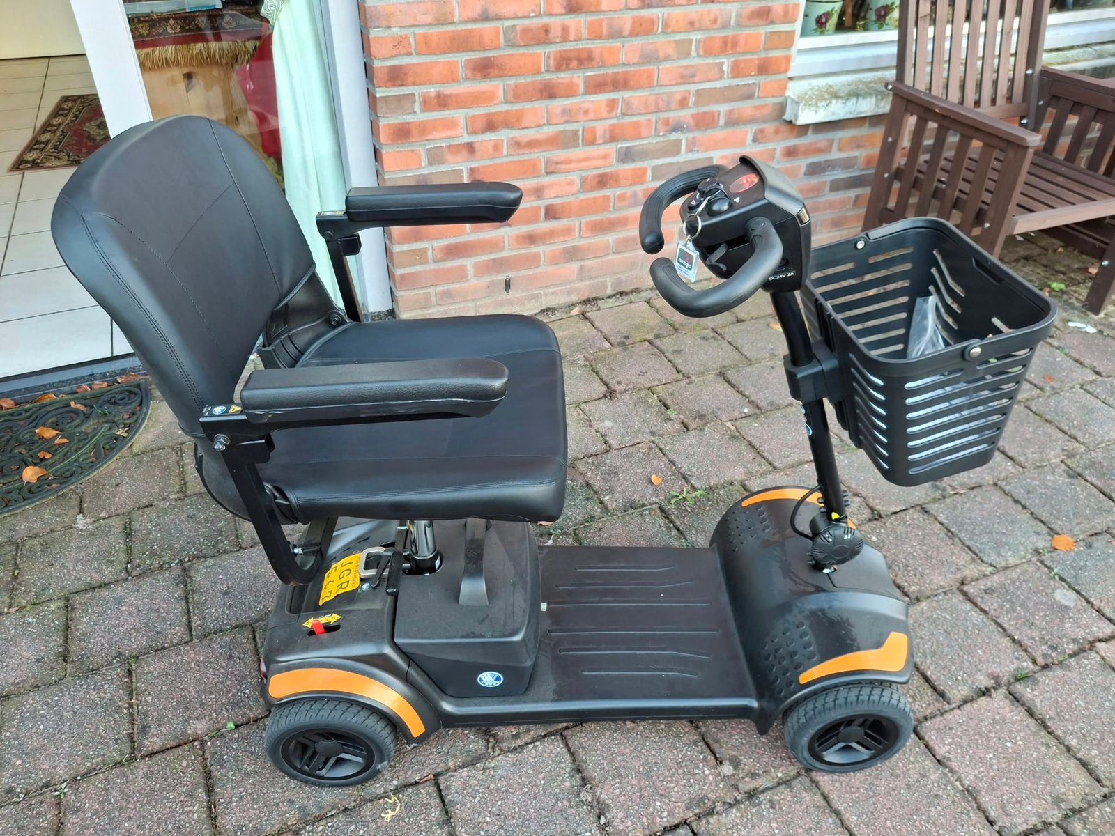 Te koop: Vermeiren one demontabele scootmobiel, Ophalen, Zo goed als nieuw, 10 km/u of minder