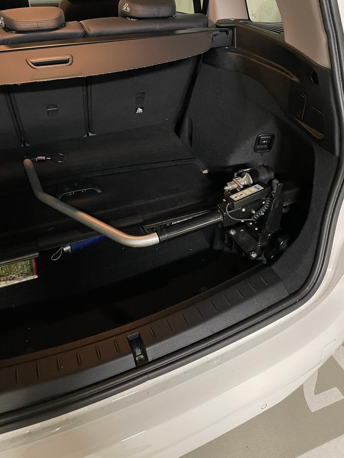 Kofferbaklift 35kg, Ophalen, Gebruikt, Elektrische rolstoel