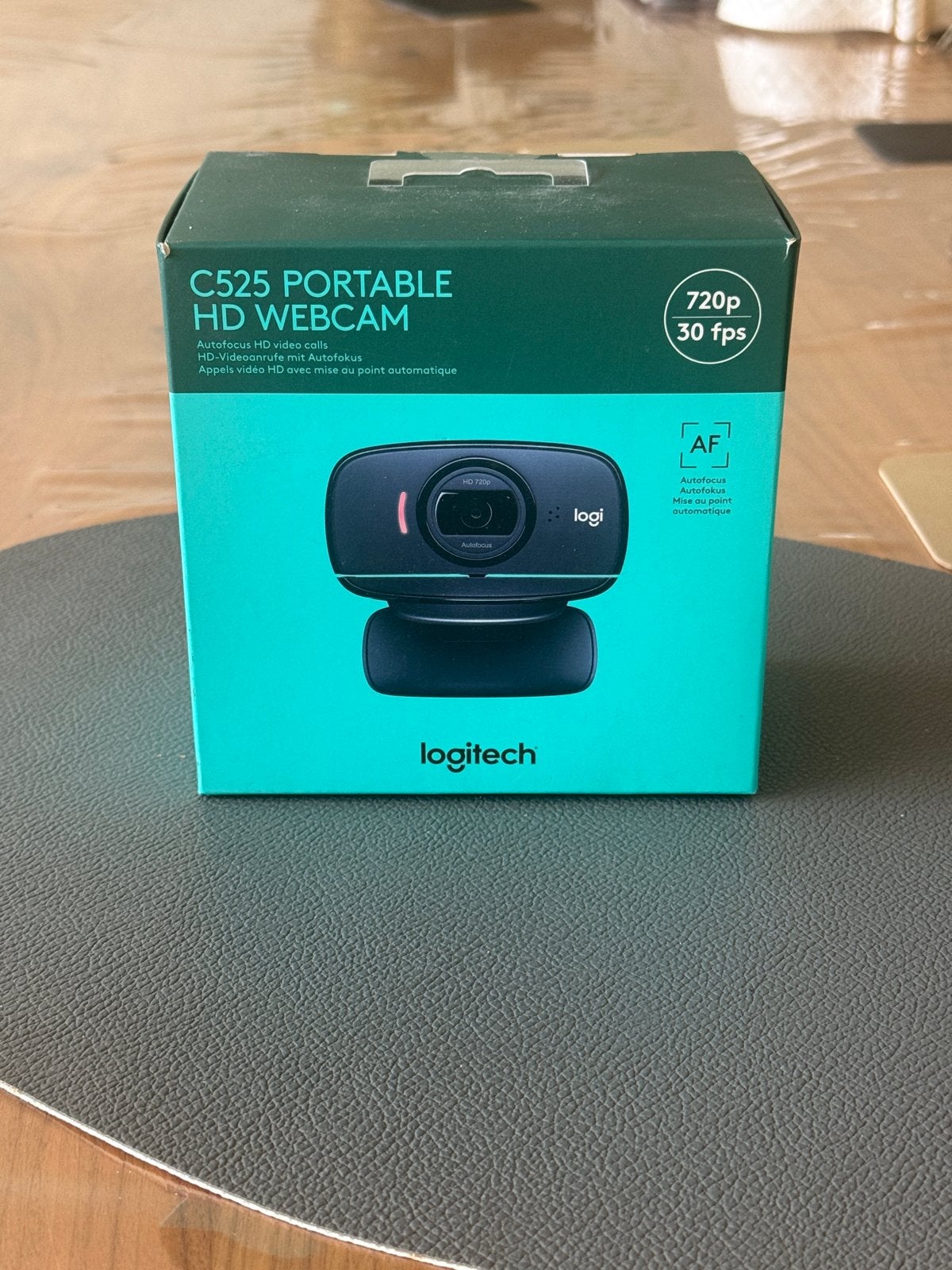 Logitech C525 Portable HD Webcam - Nieuw in doos, Computers en Software, Webcams, Nieuw, Ophalen of Verzenden, Windows, Monitorclip