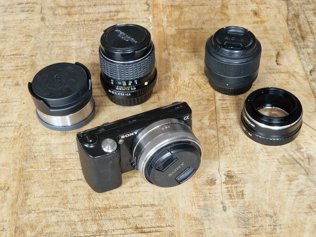 Sony Nex-3 digital camera with gear, Ophalen of Verzenden, Gebruikt, Sony, Geen optische zoom