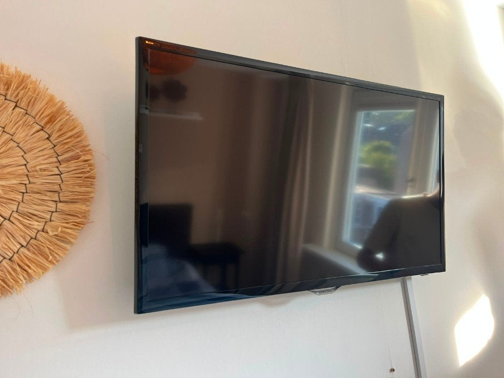 Moet weg: Samsung UE32F5500 Smart TV 32 inch met wandmontage, Audio, Tv en Foto, Televisies, Ophalen, 50 Hz, 80 tot 100 cm, Samsung