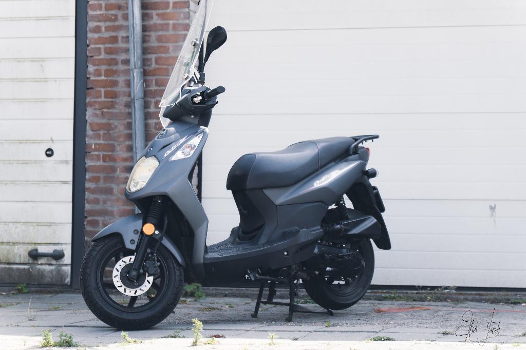 Sym Orbit 2 - 2017, Fietsen en Brommers, Scooters | SYM, Ophalen, Maximaal 45 km/u, 49 cc, Zo goed als nieuw