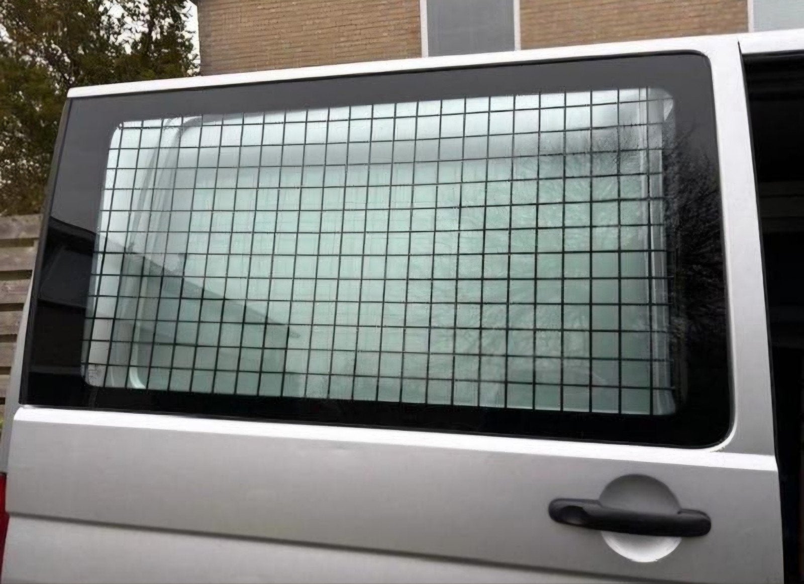 Anti - inbraak raamrooster VW T6, Ophalen