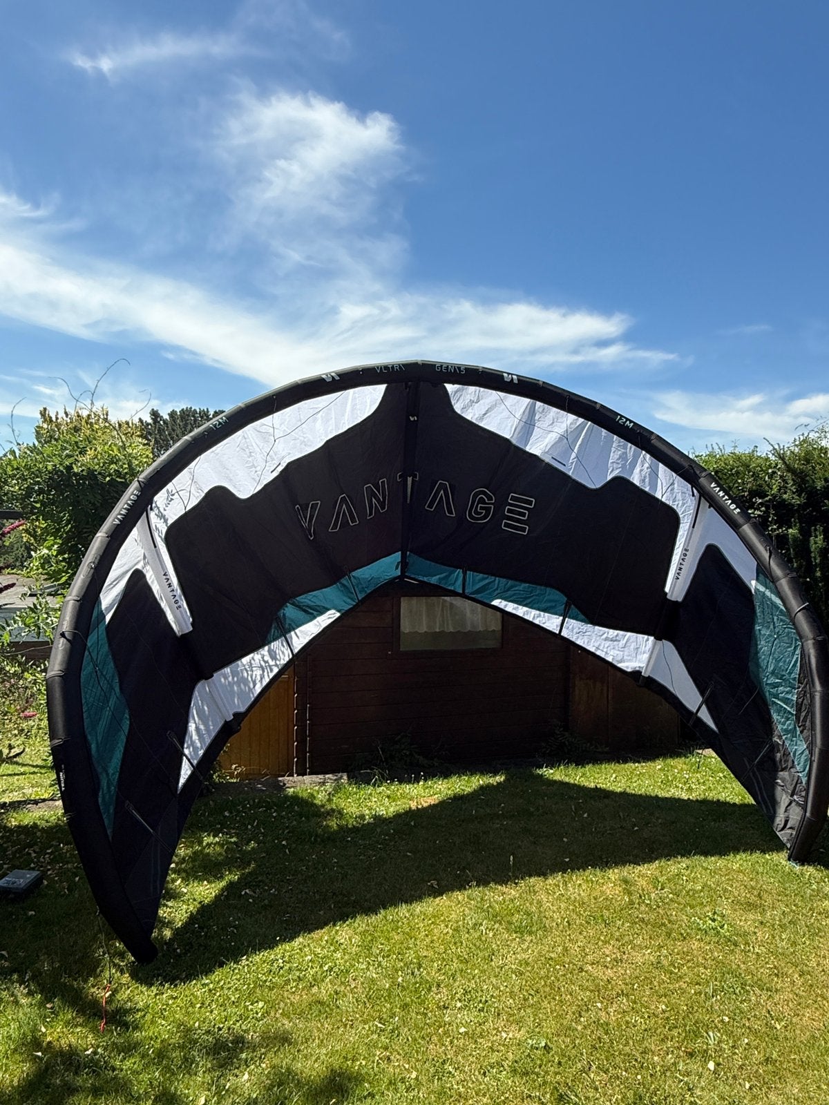 Vantage Gen 5 big air kite 9qm 12qm + Bar, Watersport en Boten, Kitesurfen, Geen board, Ophalen of Verzenden, Zo goed als nieuw