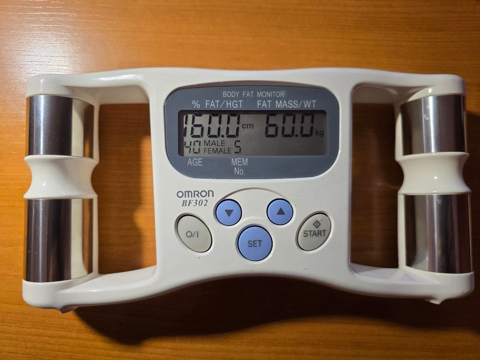 Omron BF302 Body Fat Monitor - BF-302-E, Ophalen of Verzenden, Digitaal, Personenweegschaal, Fijner dan 1 gram