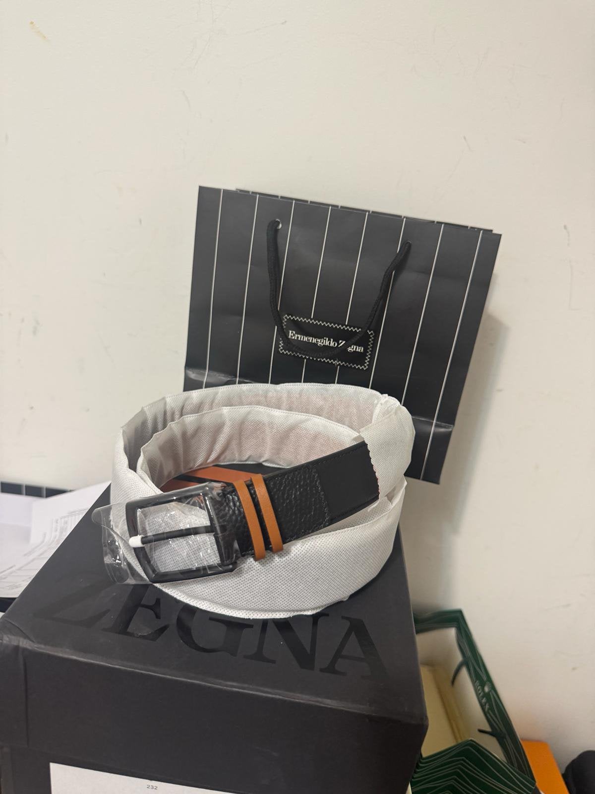 Zegna Leather Belt zwart, Kleding | Heren, Riemen en Ceinturen, Ophalen of Verzenden, Nieuw, Zwart