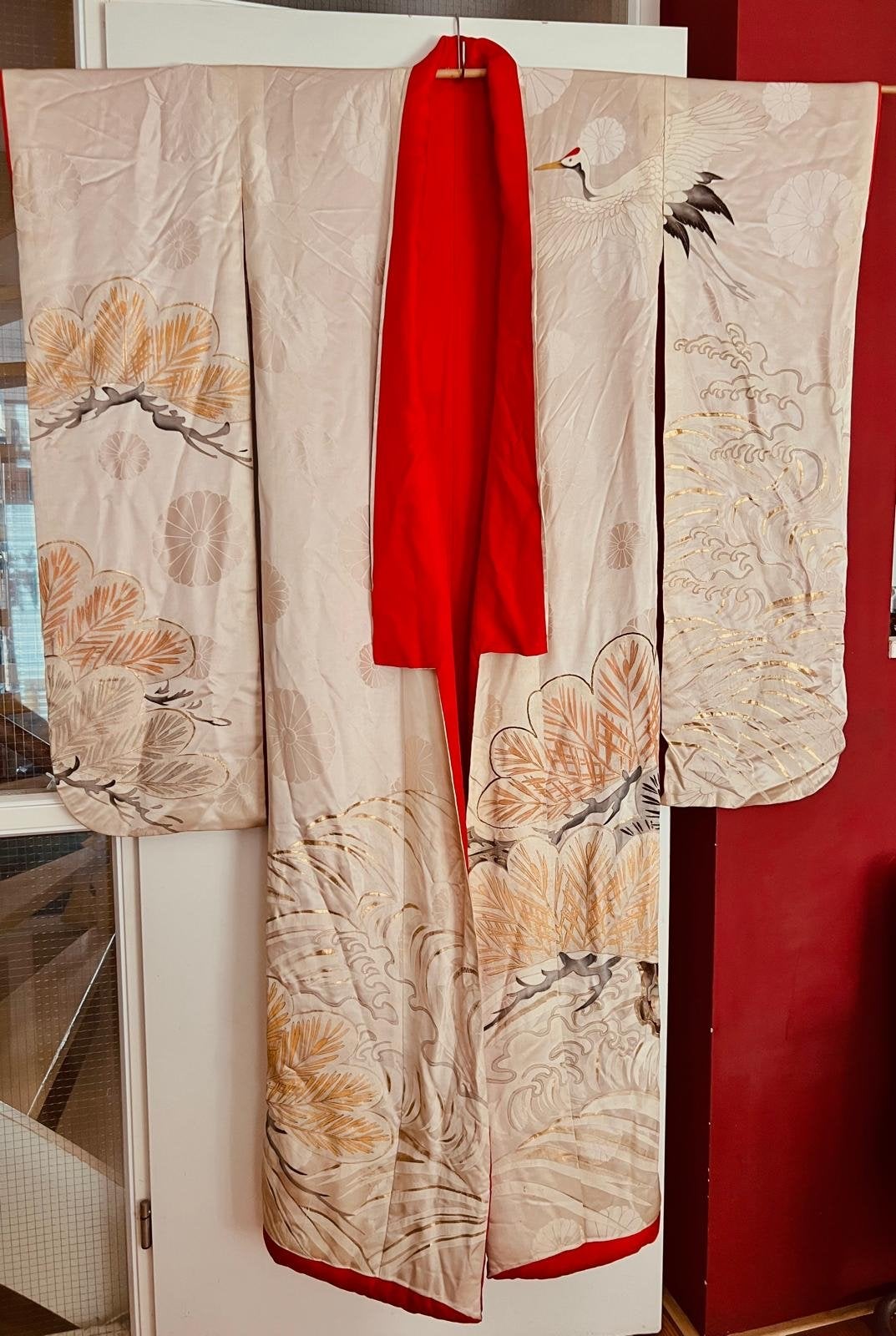 Vintage Japanse Kimono met Kraanvogels en Pijnbomen, Antiek en Kunst, Ophalen of Verzenden, Dames