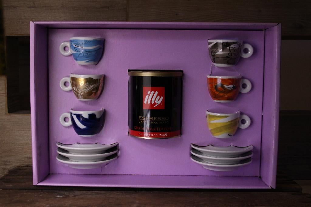 Illy Art Collection kopjes – Peter Roesch Schwung, Gebruikt, Ophalen of Verzenden, Overige stijlen, Kop(pen) en/of Schotel(s)