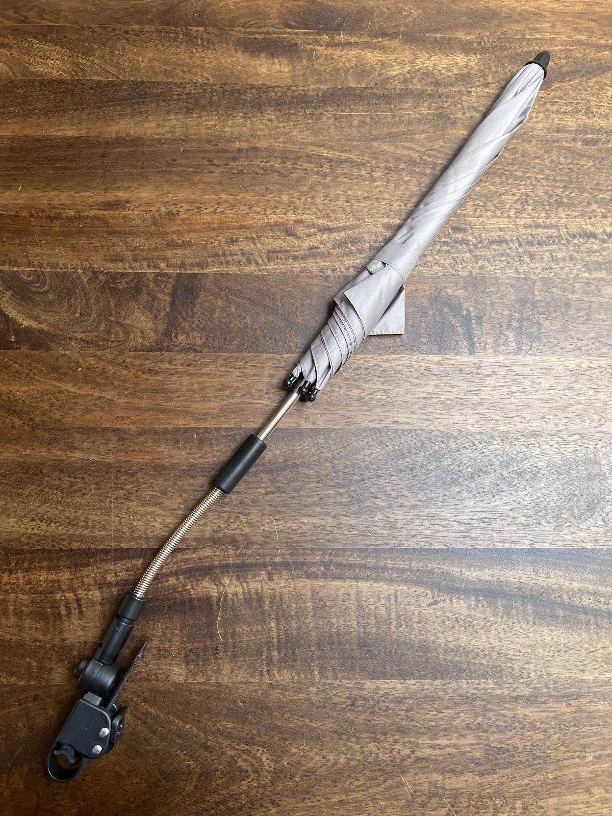 Paraplu/parasol met bevestiging voor kinderwagen, Ophalen, Gebruikt, Grijs