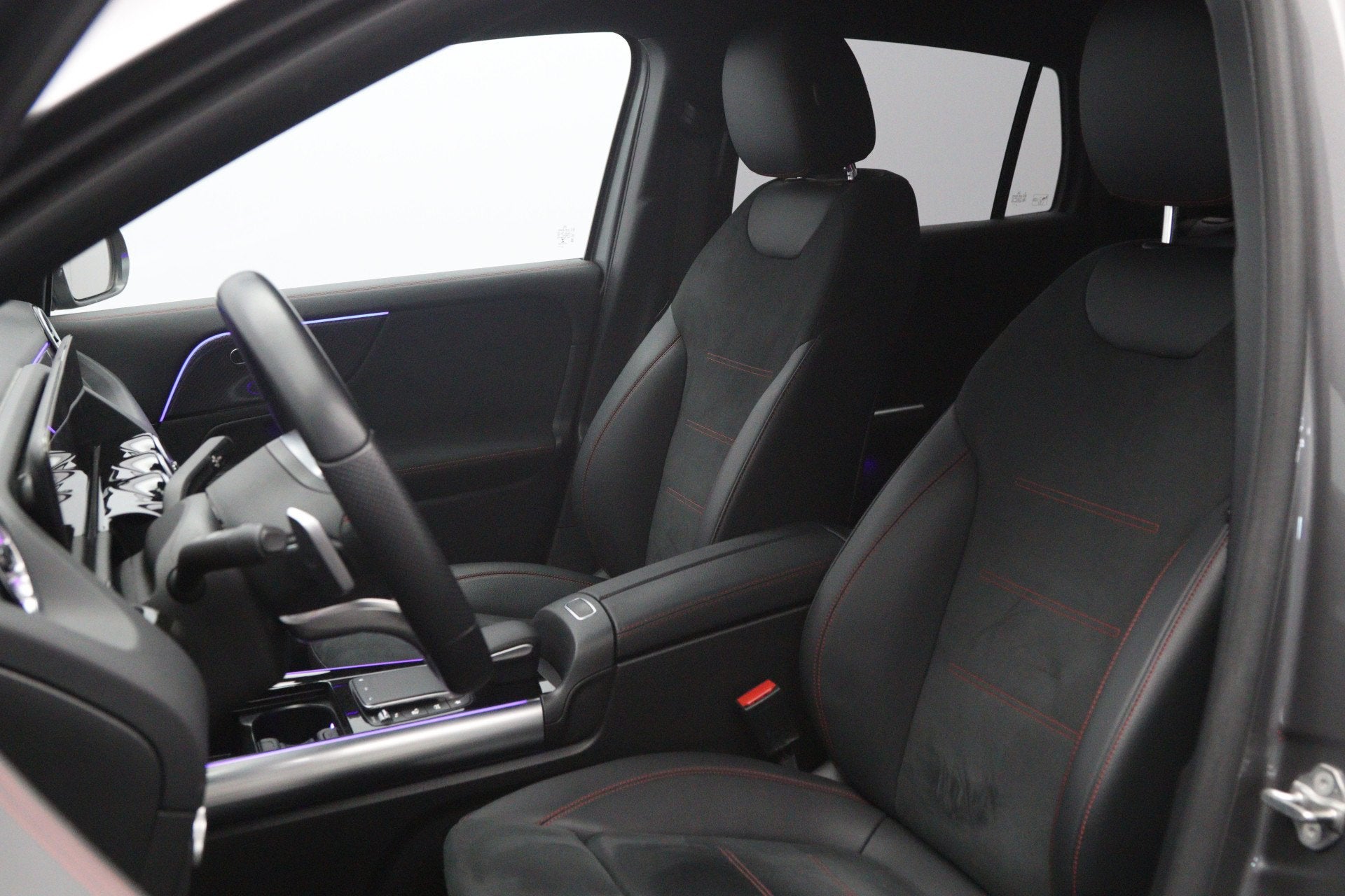 Mercedes-Benz GLA 250 e 218 PK AMG Line PHEV, Trekhaak, Adap, 12 maanden, 77 km/l, Zwart, Bedrijf