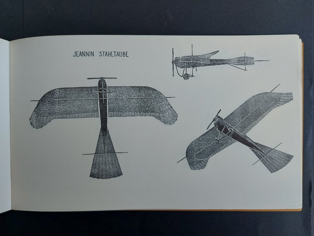 Boekje “Aeronautique Militaire Carnet de Silhouttes” (BK456), Ophalen of Verzenden, Gebruikt, Boek of Tijdschrift