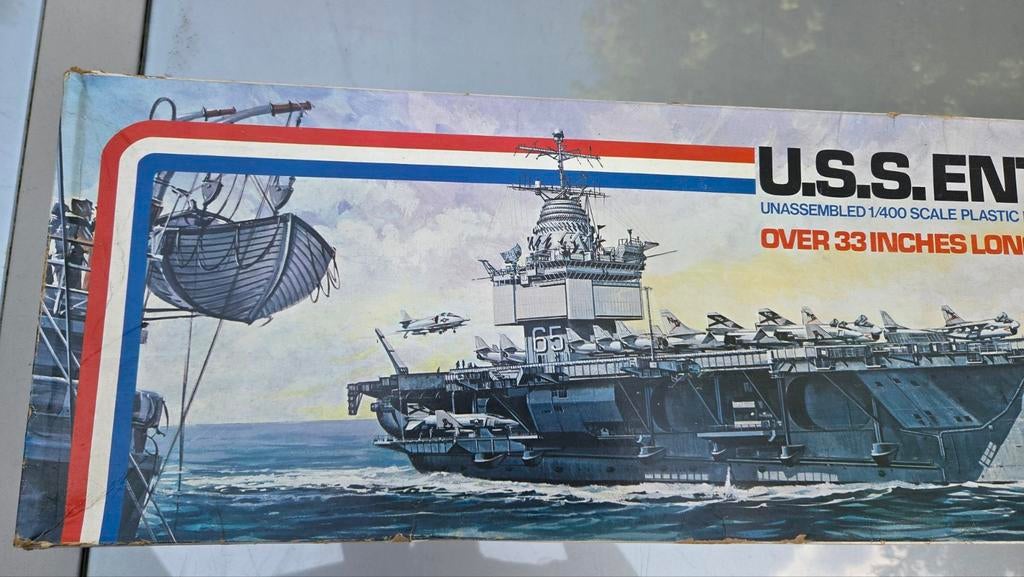 Oude Aurora marine schip vliegdekschip bouwdoos model kit, Ophalen of Verzenden, Zo goed als nieuw, 1:200 of kleiner, Overige merken