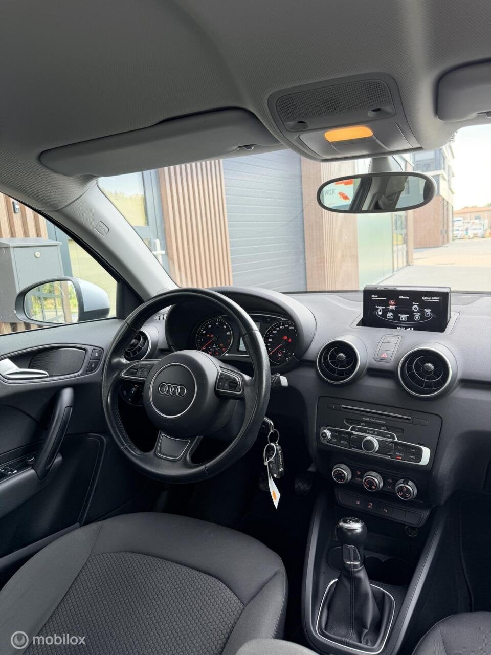 Audi A1 Sportback 1.0 TFSI DEALER/GARANTIE/NAP, Auto's, Voorwielaandrijving, Dealer onderhouden, Stof, Euro 6