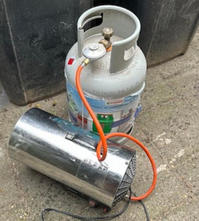 Gas heater met gasfles, Ophalen