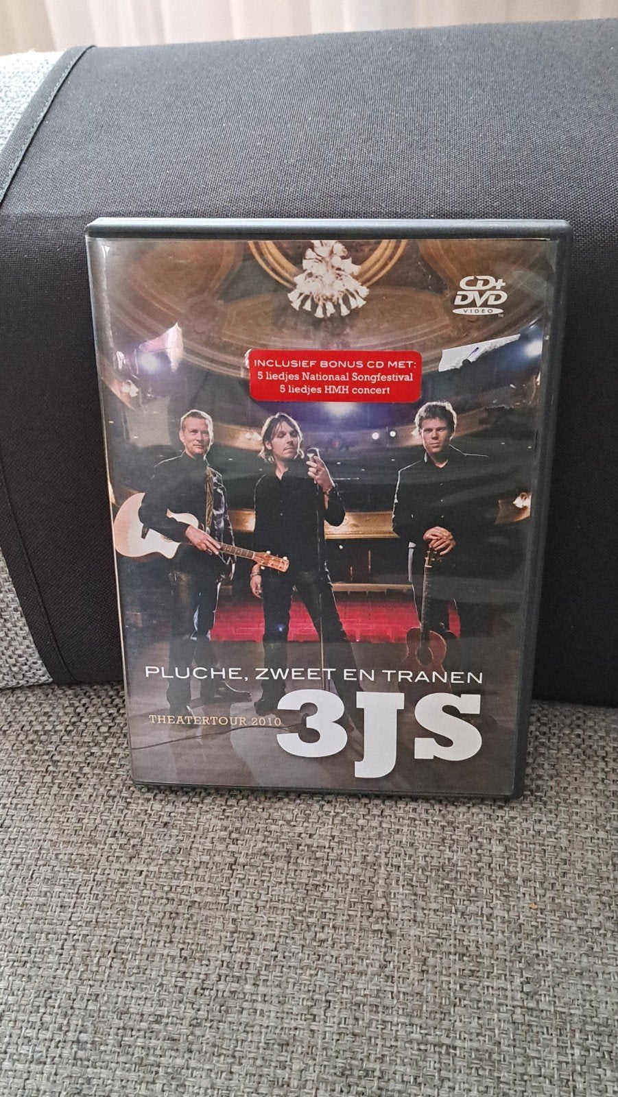 Dvd en cd box   theater tour 2010. . 3 JS, Alle leeftijden, Ophalen of Verzenden, Zo goed als nieuw, Inclusief boekje
