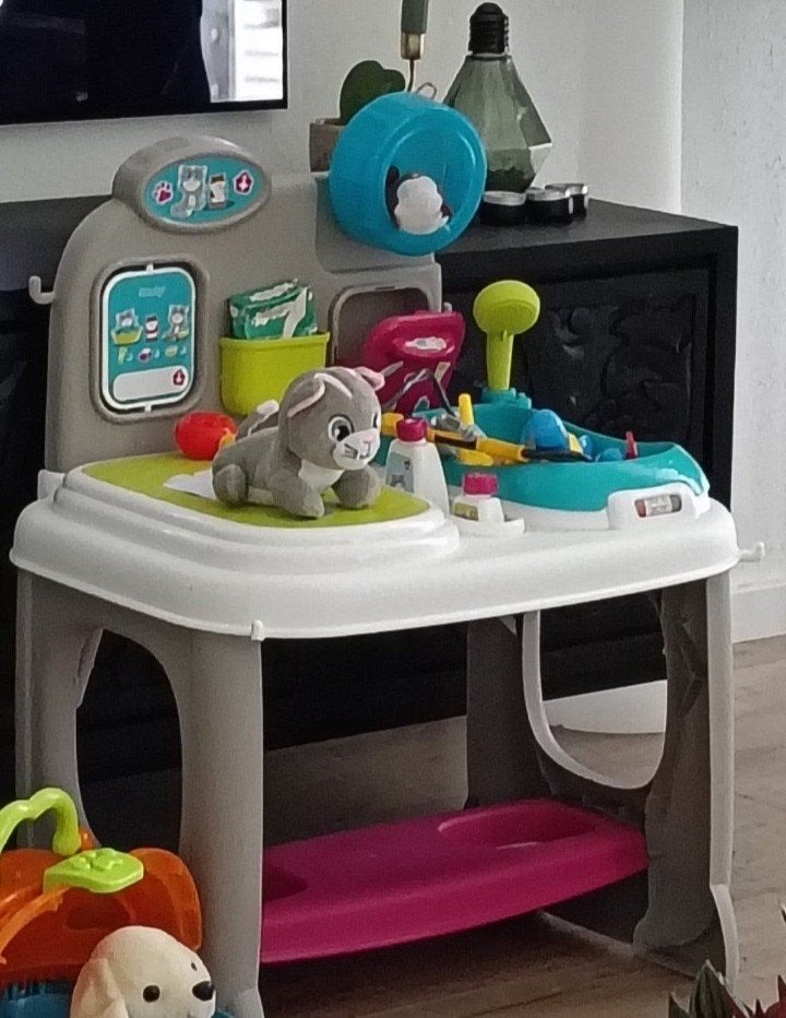 Smoby Dierenartsen Tafel met Dieren en Accessoires, Ophalen, Gebruikt