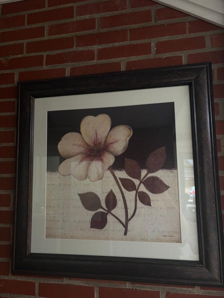 Bruin schilderij met een bloem, Ophalen