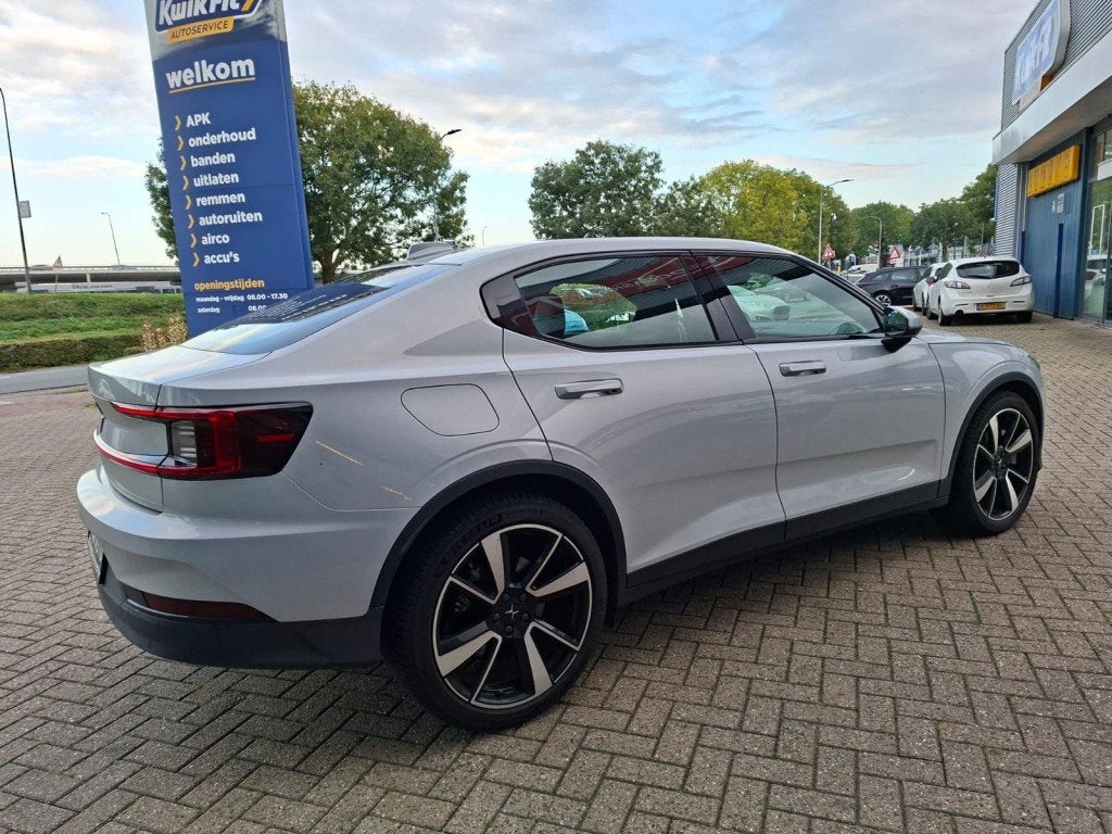 Polestar 2 SRSM 63KWH NAVI LMV PDC-CAMERA STOELVW, Auto's, Automaat, Polestar 2, 444 km, Gebruikt