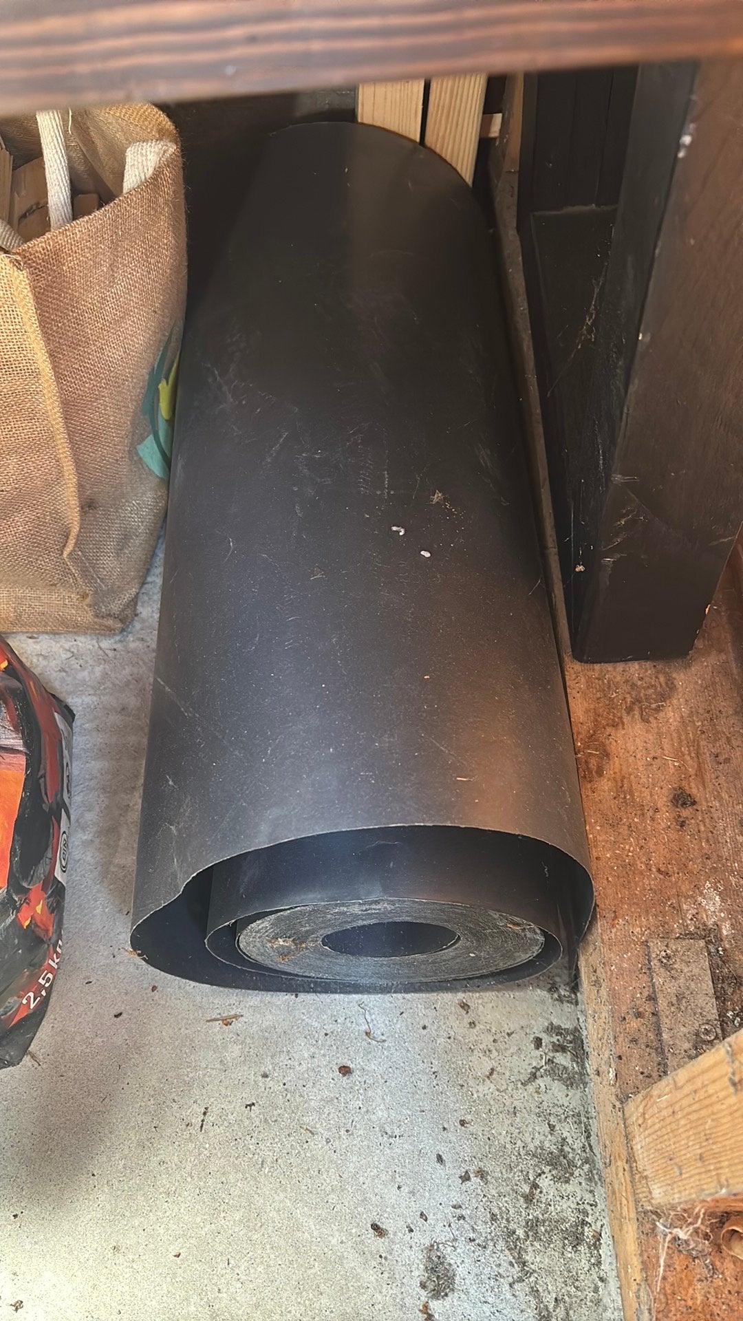 Stucloper +- 25 meter met tape, Huis en Inrichting, Stoffering | Vloerbedekking, Ophalen, Zo goed als nieuw, Tapijt