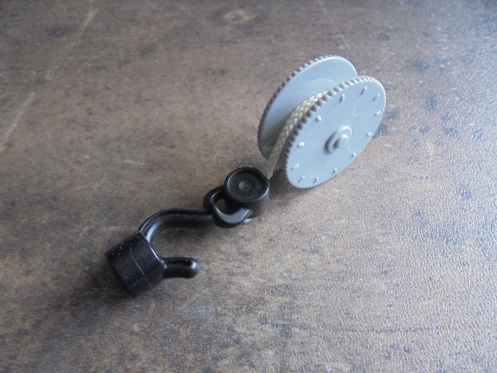 Lego Duplo Winch Drum Narrow with Black Hook (zie foto's) 2, Ophalen of Verzenden, Gebruikt, Losse stenen, Duplo